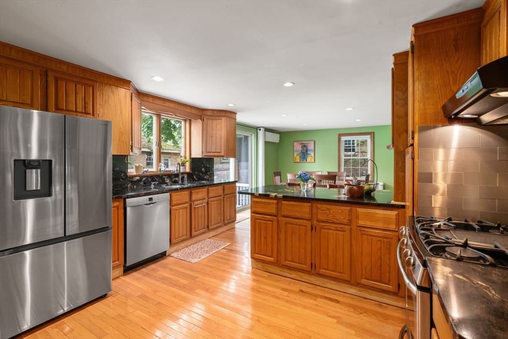 94 Grove Street, Medford MA 02155 photo 11