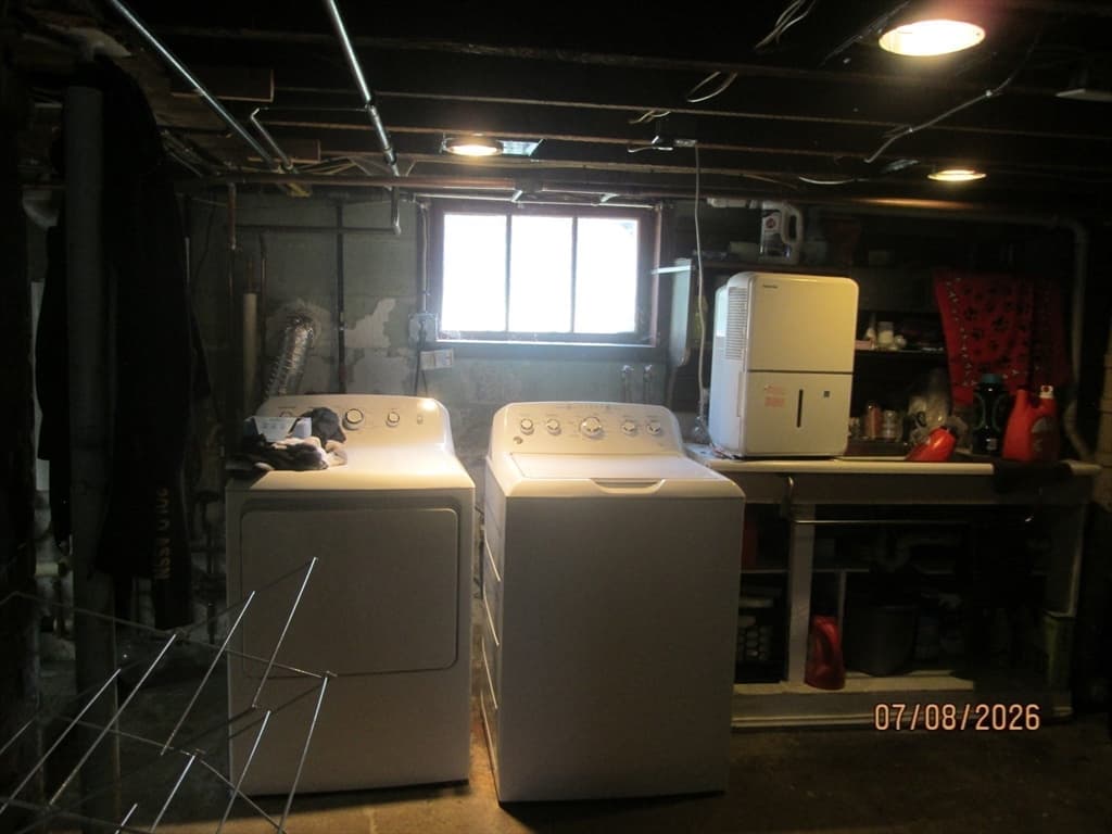 183 Compos St, Somerset MA 02726 photo 12