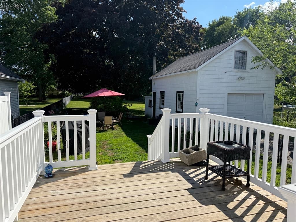 183 Compos St, Somerset MA 02726 photo 3