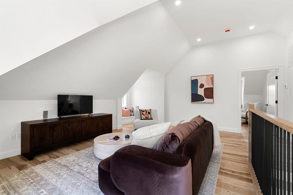 68 Barnard Avenue, Watertown MA 02472 photo 27