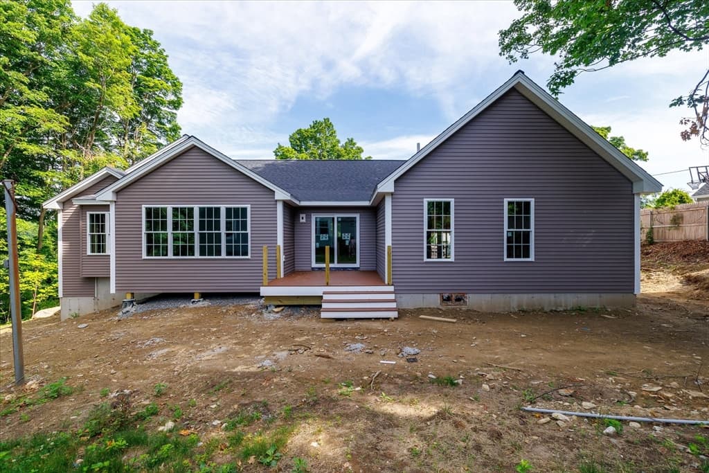 20 Highland Ave, West Boylston MA 01583 photo 2