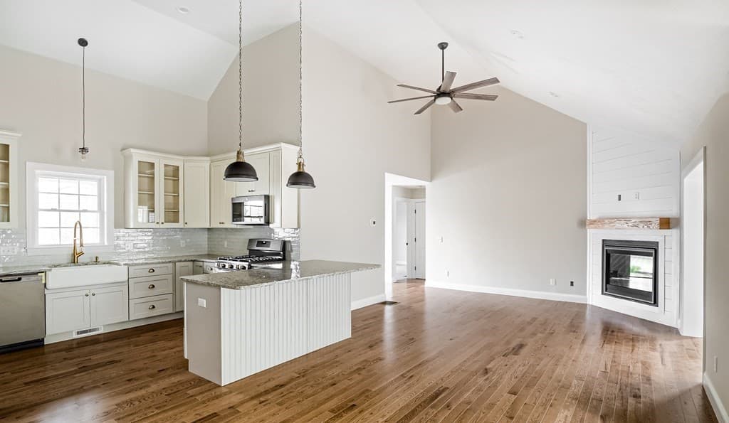 20 Highland Ave, West Boylston MA 01583 photo 4