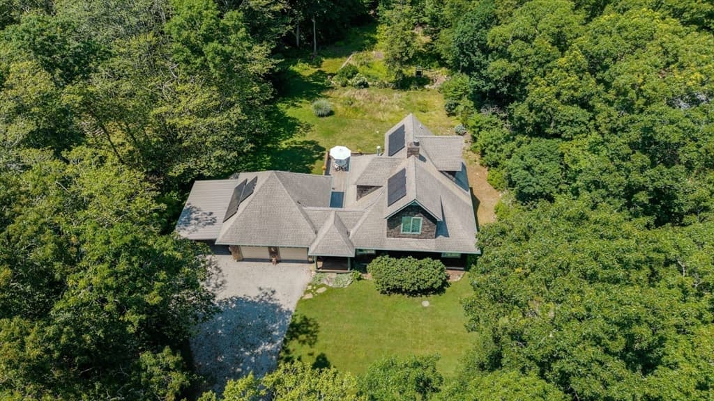 127 Preservation, Tiverton RI 02878
