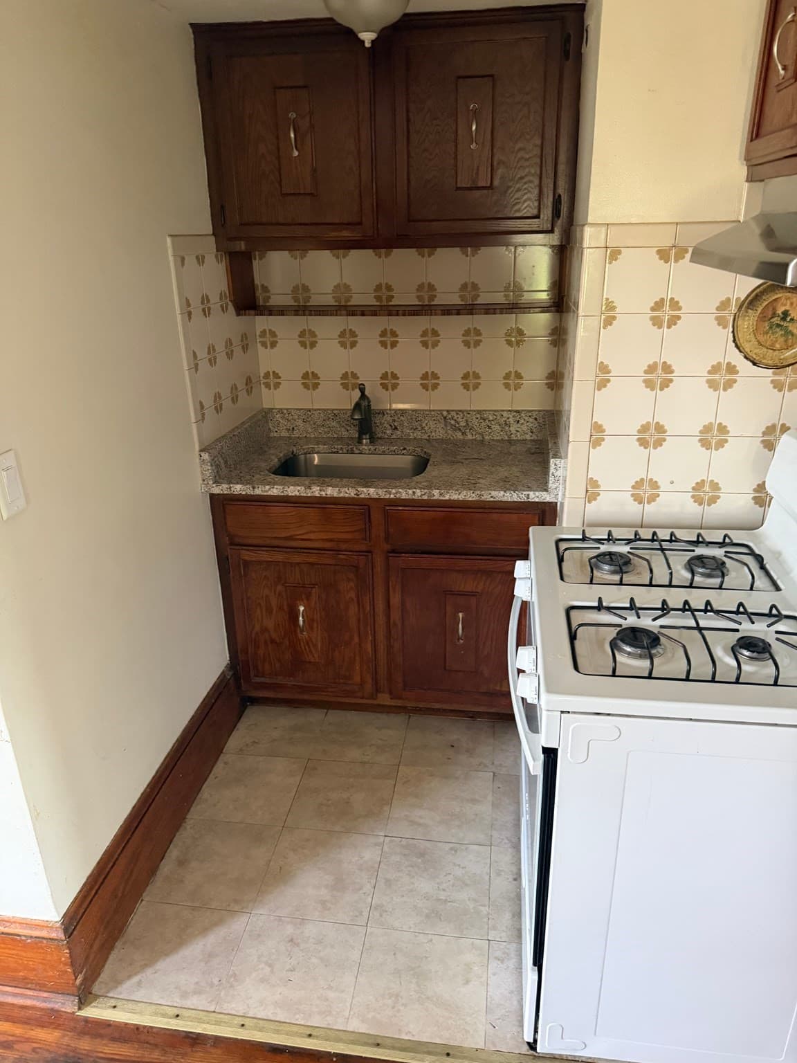 5-9 Family at 1508 Central St, Stoughton MA 02072, photo 14 of 27