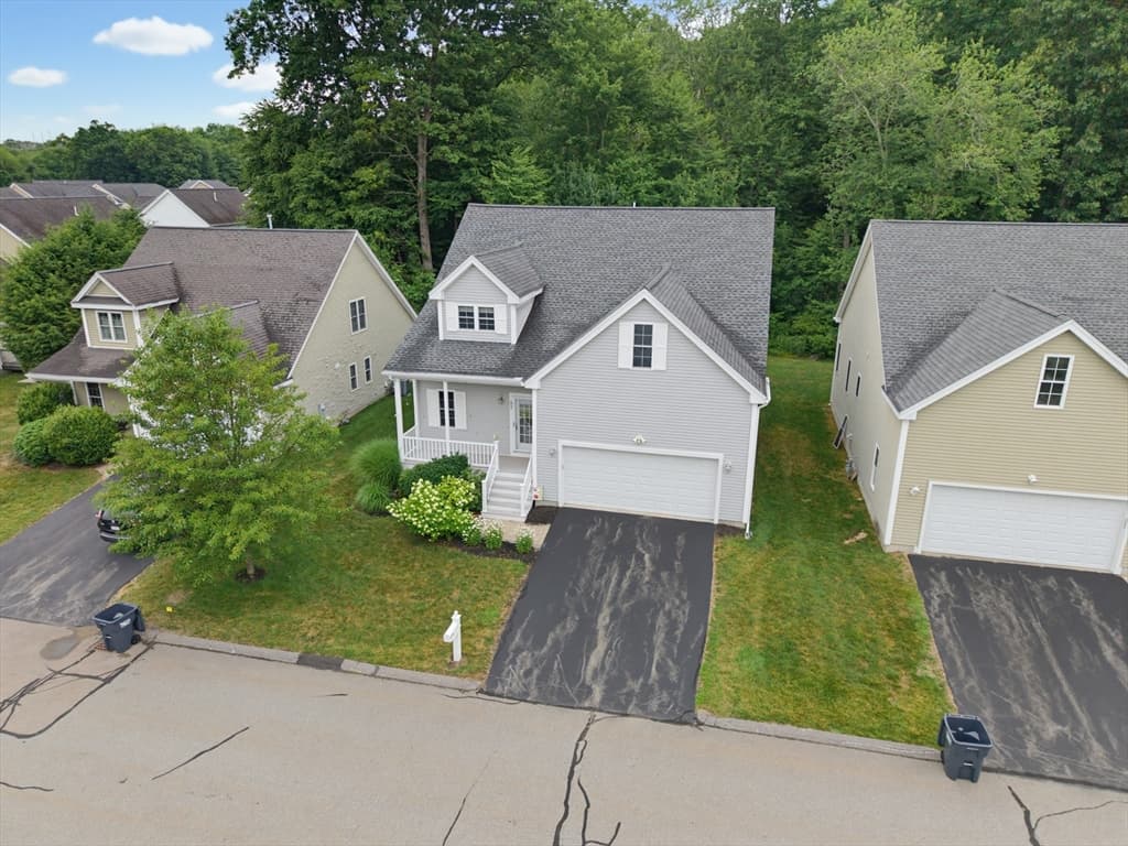57 Zain Circle # 57, Milford MA 01757 photo 2