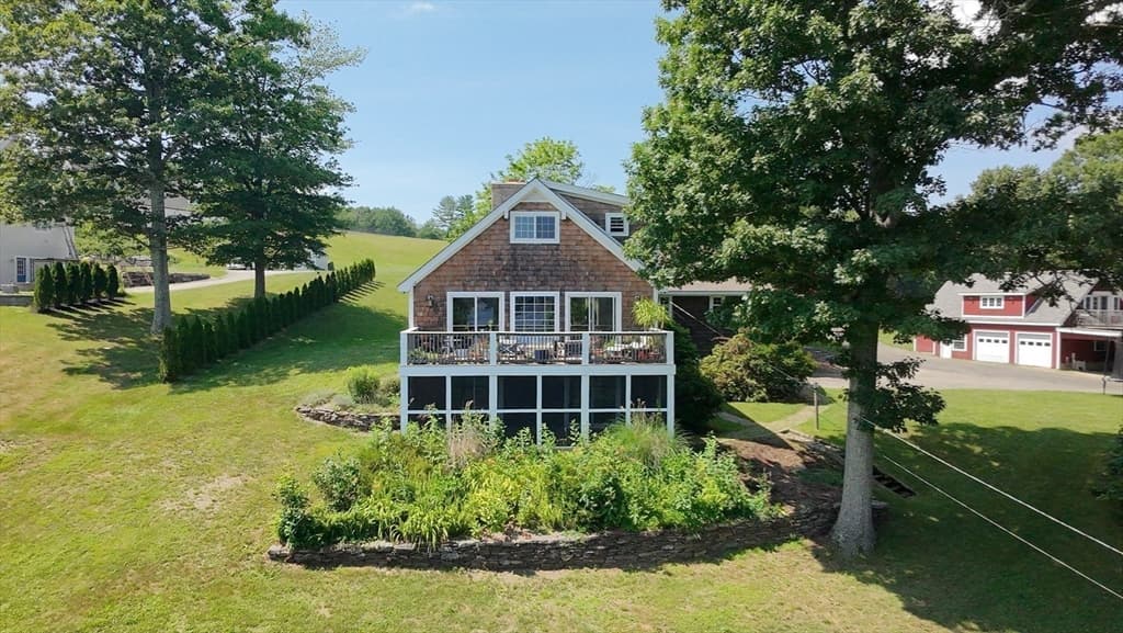 77 Chickering Rd, Spencer MA 01562 photo 3