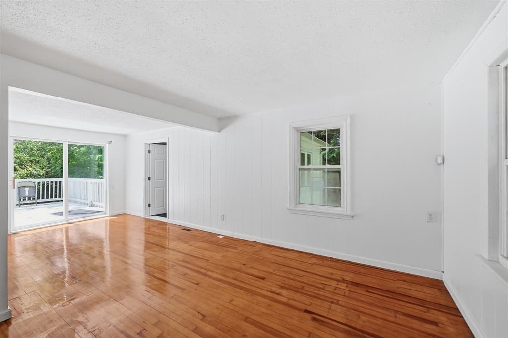 56 Lincoln Ave, South Hadley MA 01075 photo 11