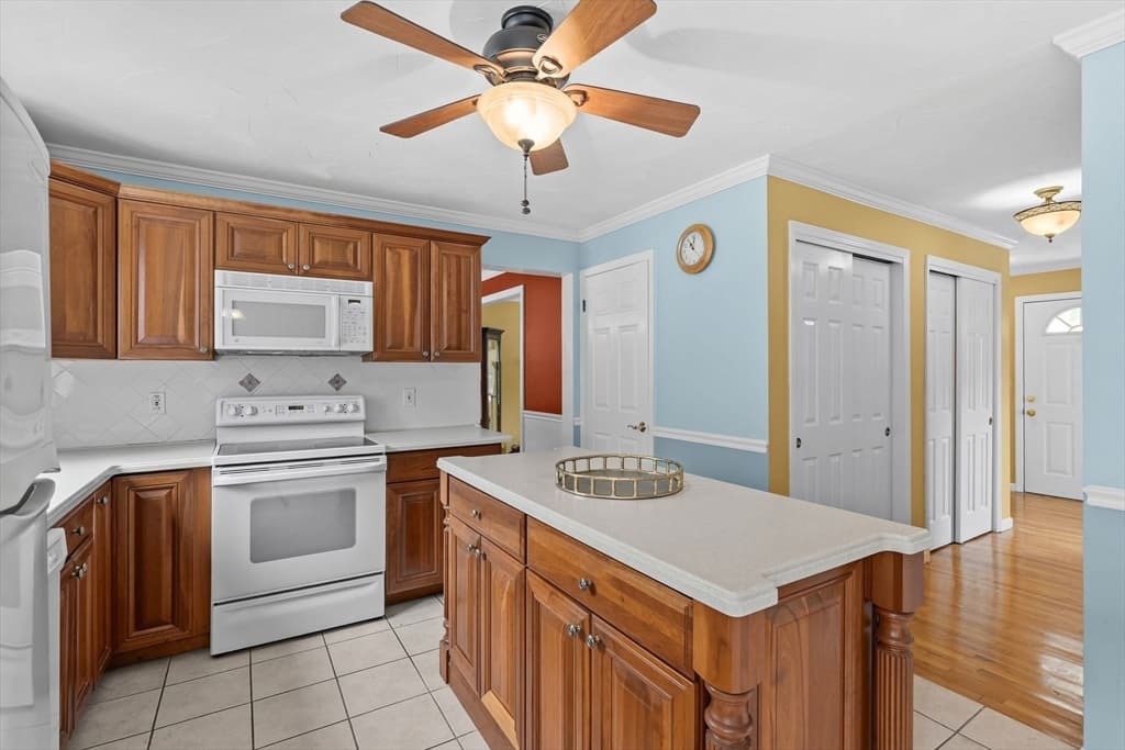 799 Hanover St, Hanover MA 02339 photo 8