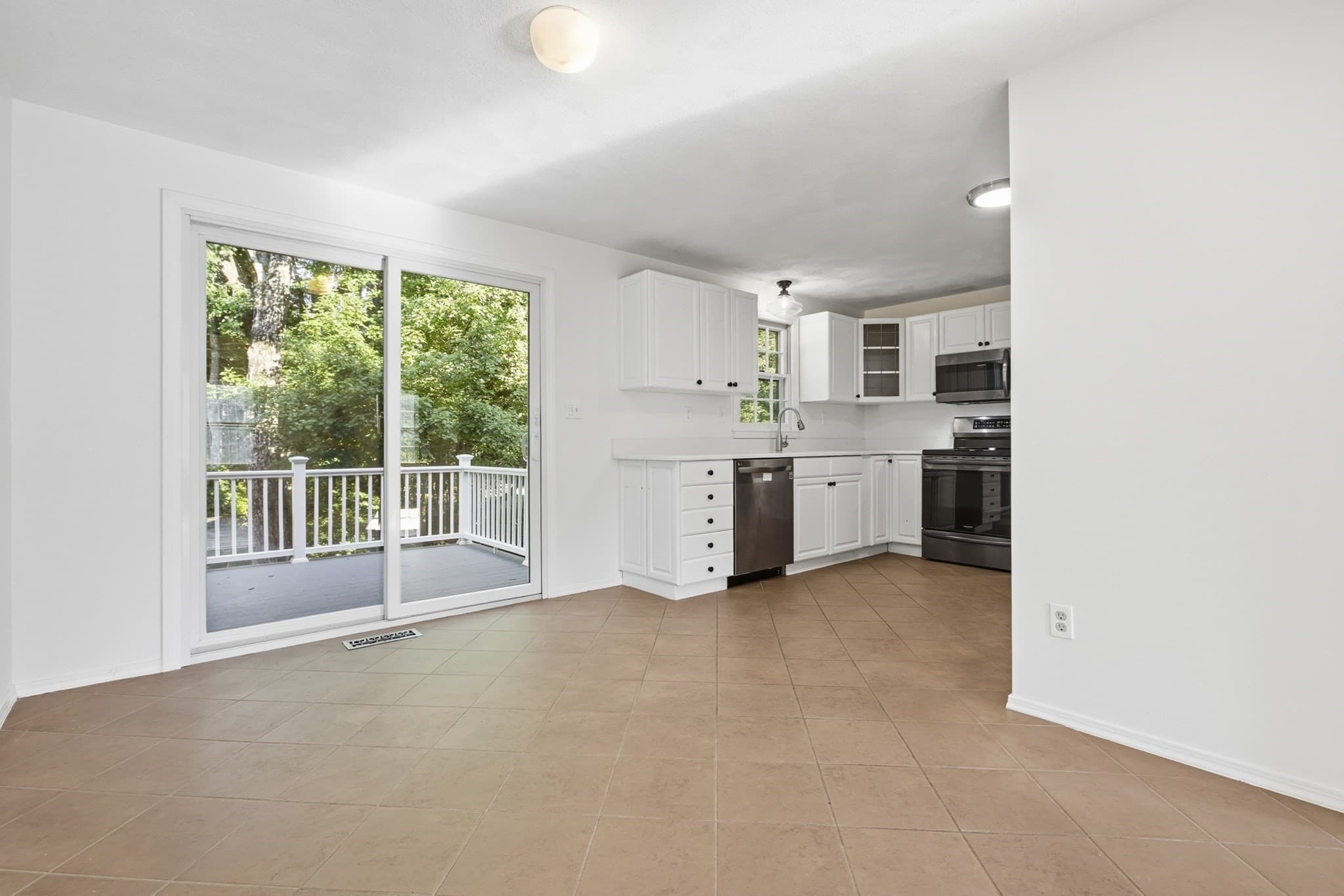 Condominium at 146 Russet Lane # 146, Boxborough MA 01719, Boxborough, photo 10 of 37
