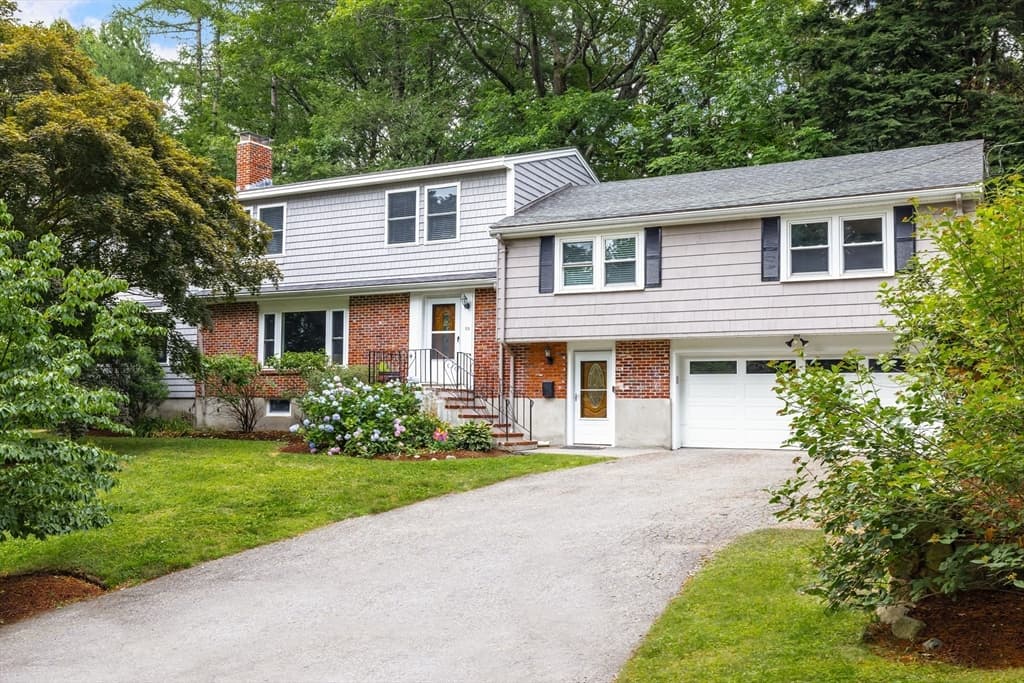 22 Bracebridge Road, Newton MA 02459 photo 2