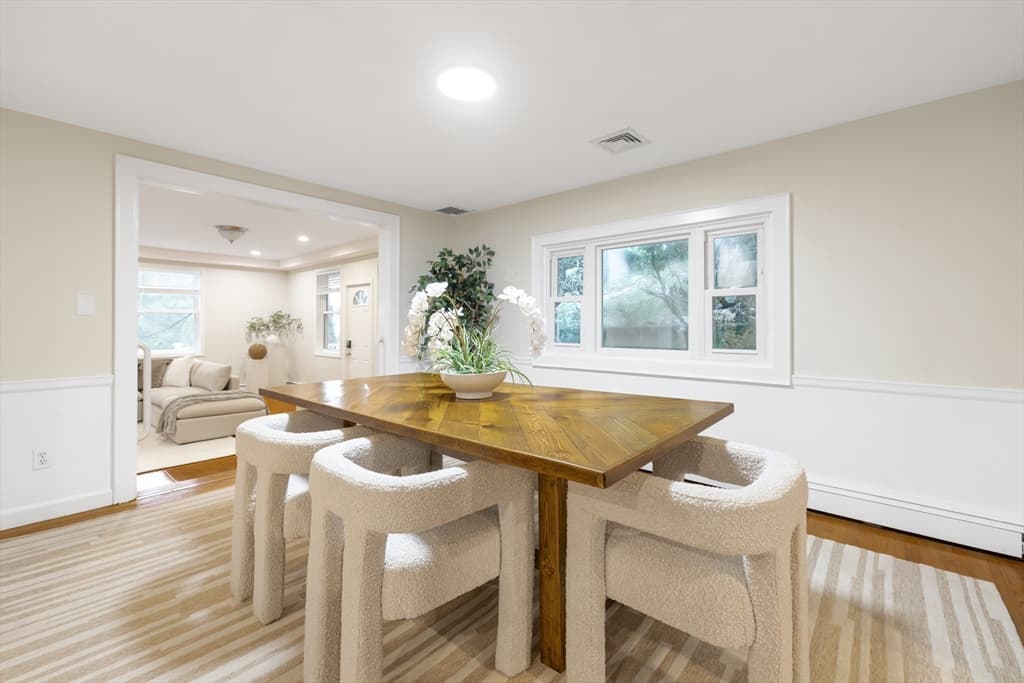 22 Bracebridge Road, Newton MA 02459 photo 10