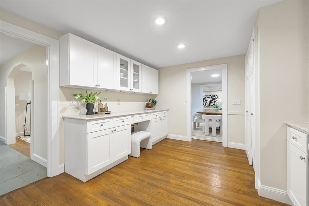 22 Bracebridge Road, Newton MA 02459 photo 8