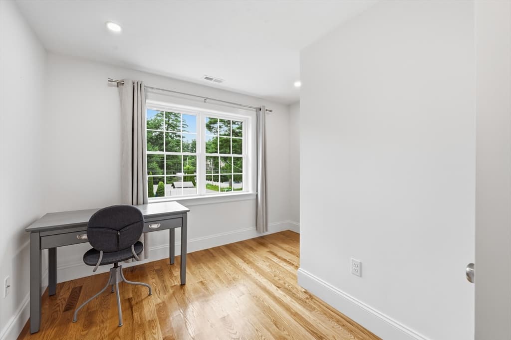 25 Fourth Ave, Billerica MA 01821 photo 28