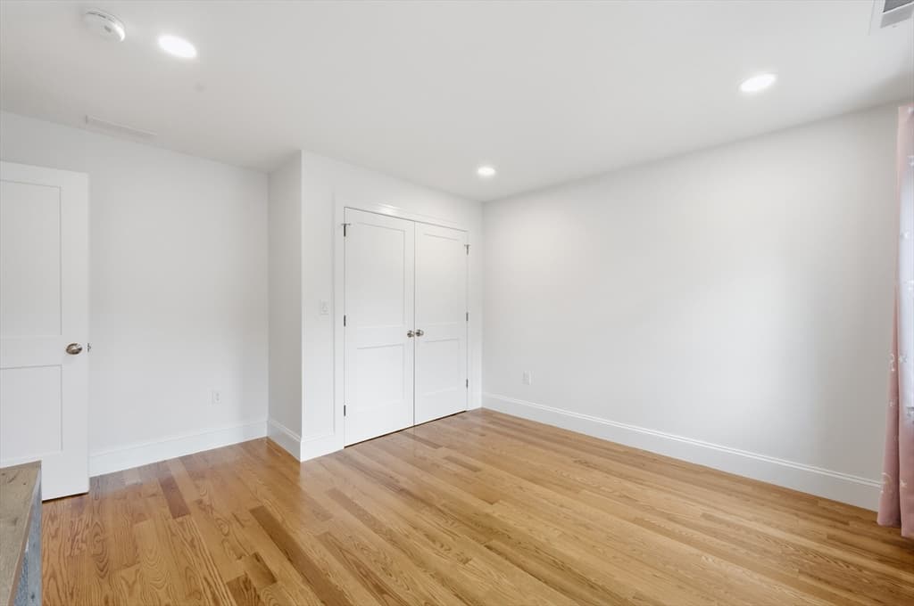 25 Fourth Ave, Billerica MA 01821 photo 24