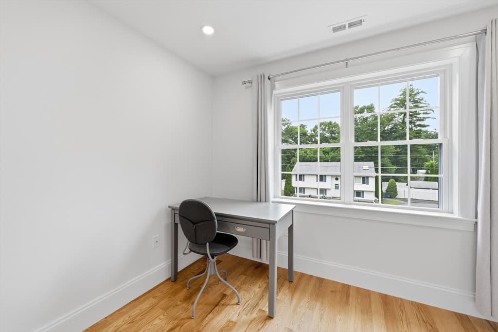 25 Fourth Ave, Billerica MA 01821 photo 29