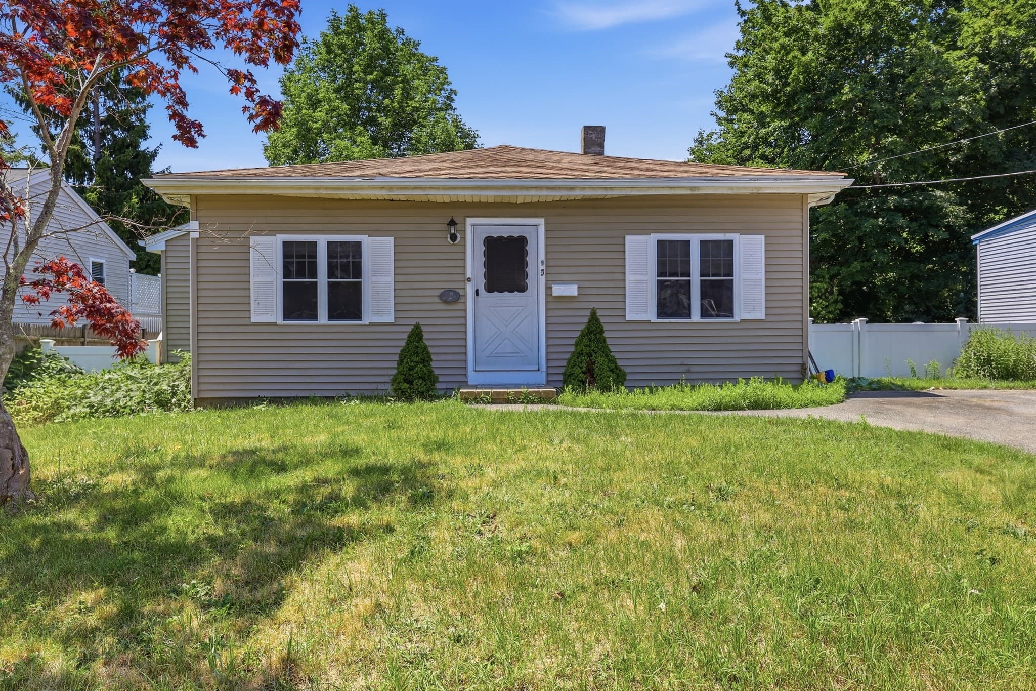 90 Loring Ave, Whitman MA 02382
