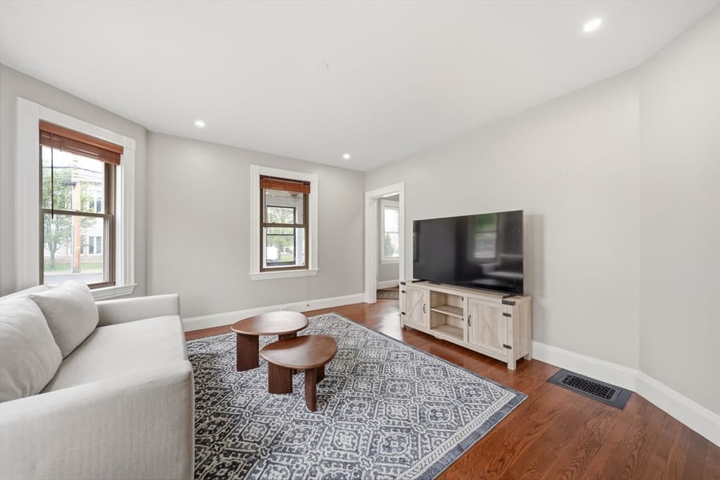 309 Hillside Avenue, Needham MA 02494 photo 9