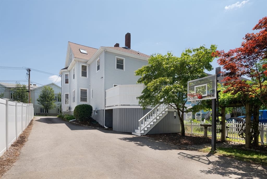 309 Hillside Avenue, Needham MA 02494 photo 33