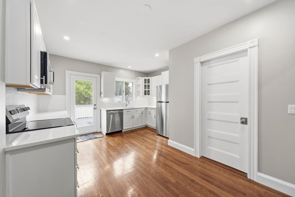 309 Hillside Avenue, Needham MA 02494 photo 15