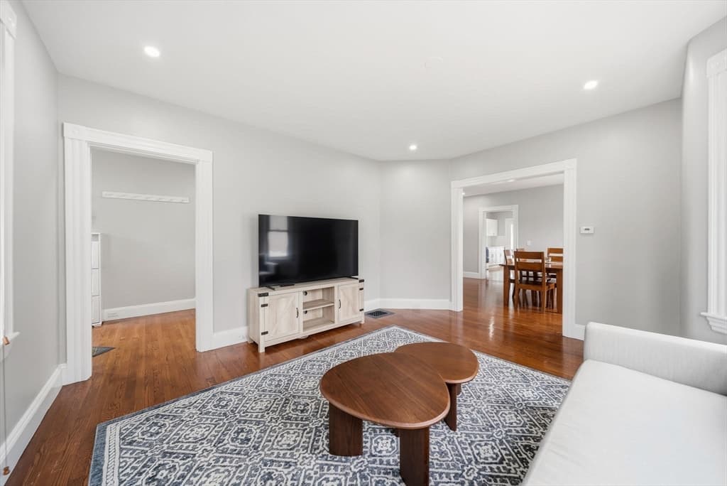 309 Hillside Avenue, Needham MA 02494 photo 8
