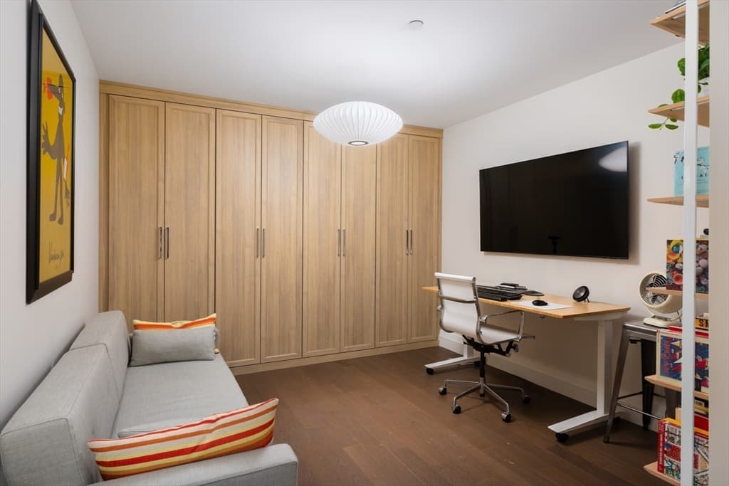 Condominium at 45 Temple St # 212, Boston MA 02114, Boston, photo 8 of 17