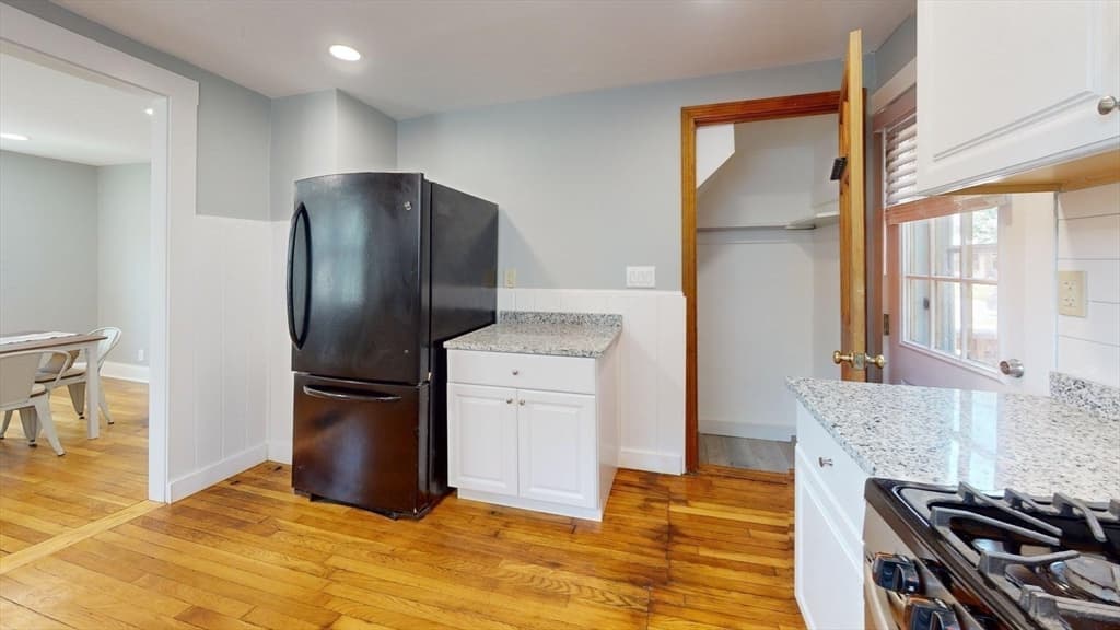 33 Volusia Rd, Hingham MA 02043 photo 10