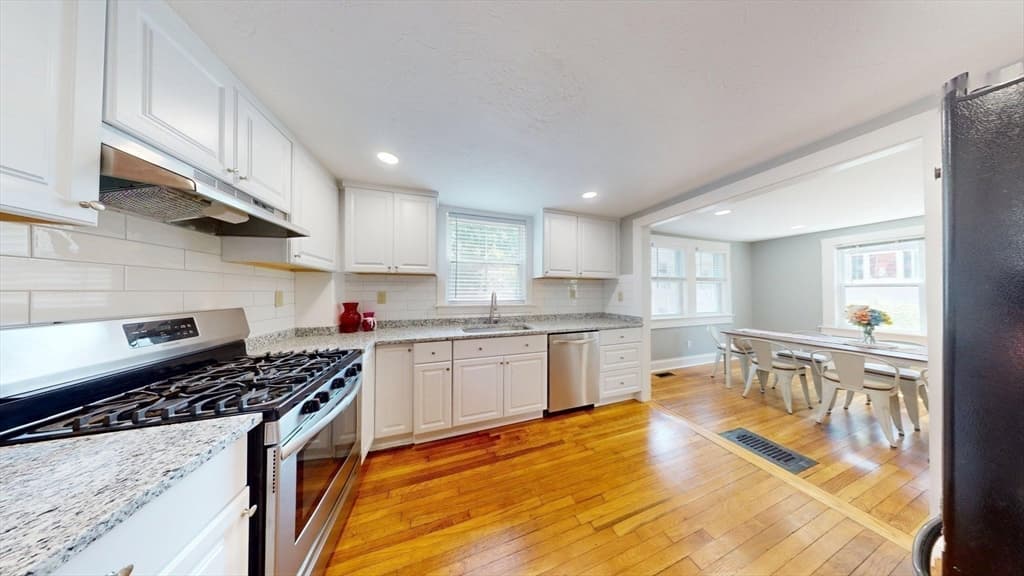 33 Volusia Rd, Hingham MA 02043 photo 8