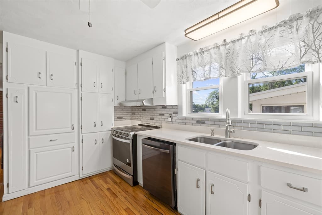 35 Perkins, Quincy MA 02169 photo 9