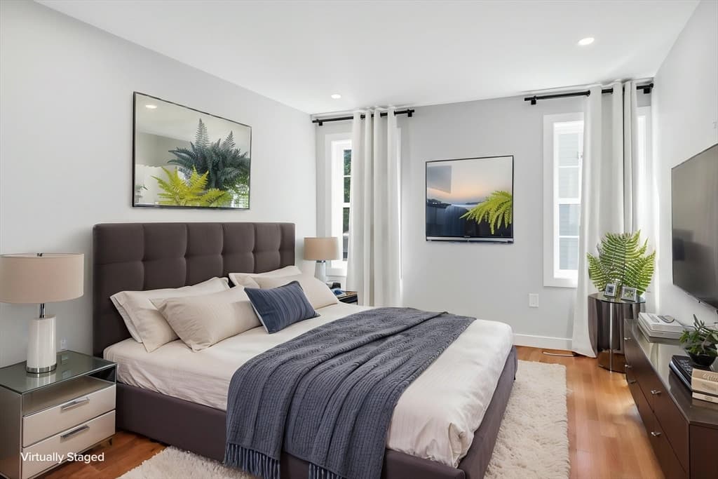 Condominium at 18-20 Crestway Rd, Boston MA 02128, Boston, photo 13 of 17