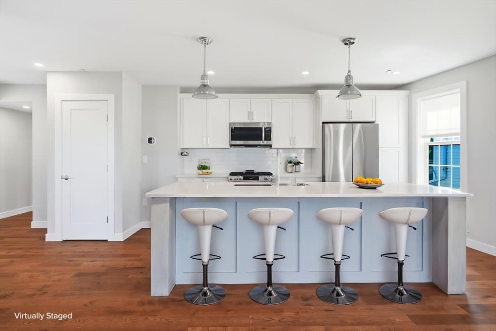 Condominium at 18-20 Crestway Rd, Boston MA 02128, Boston, photo 7 of 17