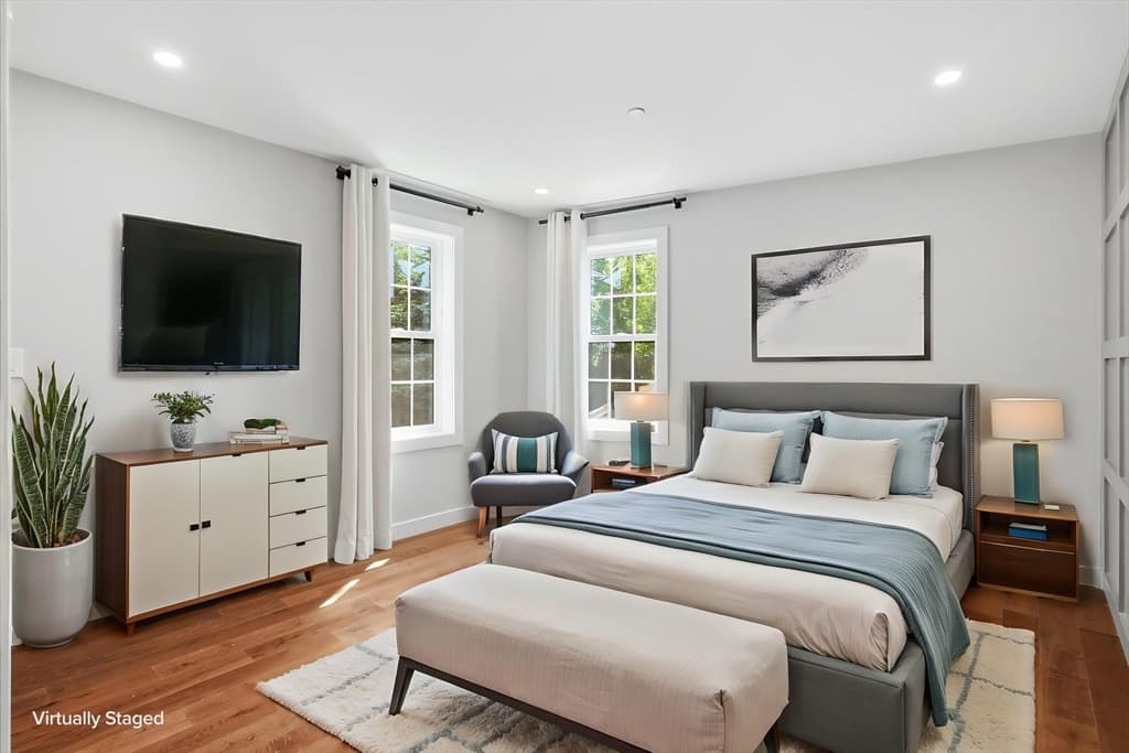 Condominium at 18-20 Crestway Rd, Boston MA 02128, Boston, photo 9 of 17