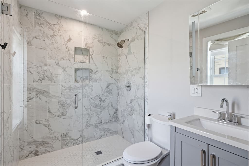 Condominium at 18-20 Crestway Rd, Boston MA 02128, Boston, photo 11 of 17