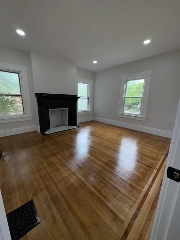 86 Amherst St, Springfield MA 01109 photo 6