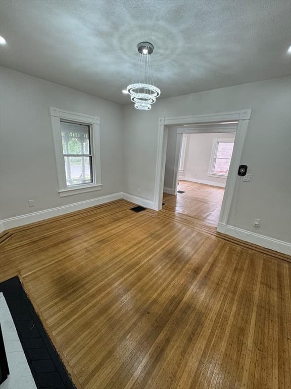 86 Amherst St, Springfield MA 01109 photo 10