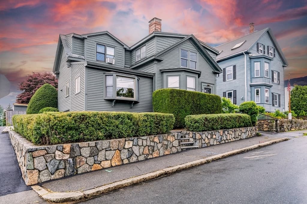 24 Pond Street # 1, Marblehead MA 01945