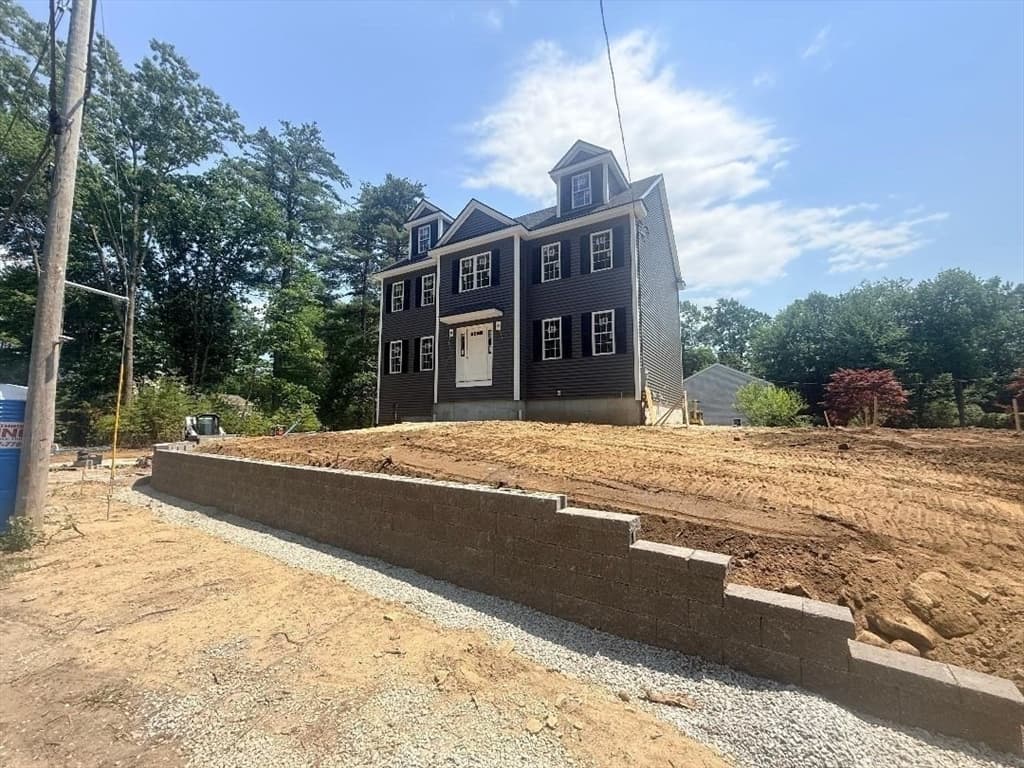 19 Fourth Avenue, Billerica MA 01821