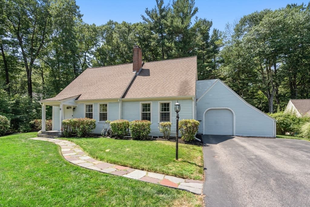 51 Laurelwood Rd, Holden MA 01520 photo 2