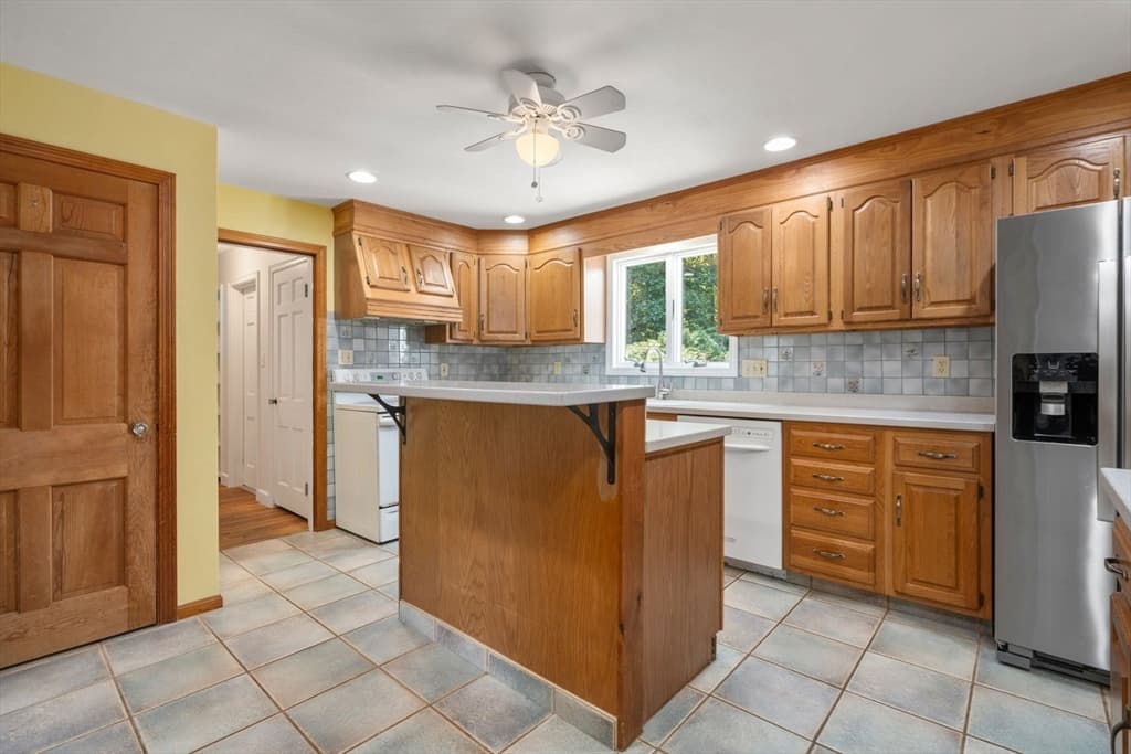 51 Laurelwood Rd, Holden MA 01520 photo 16