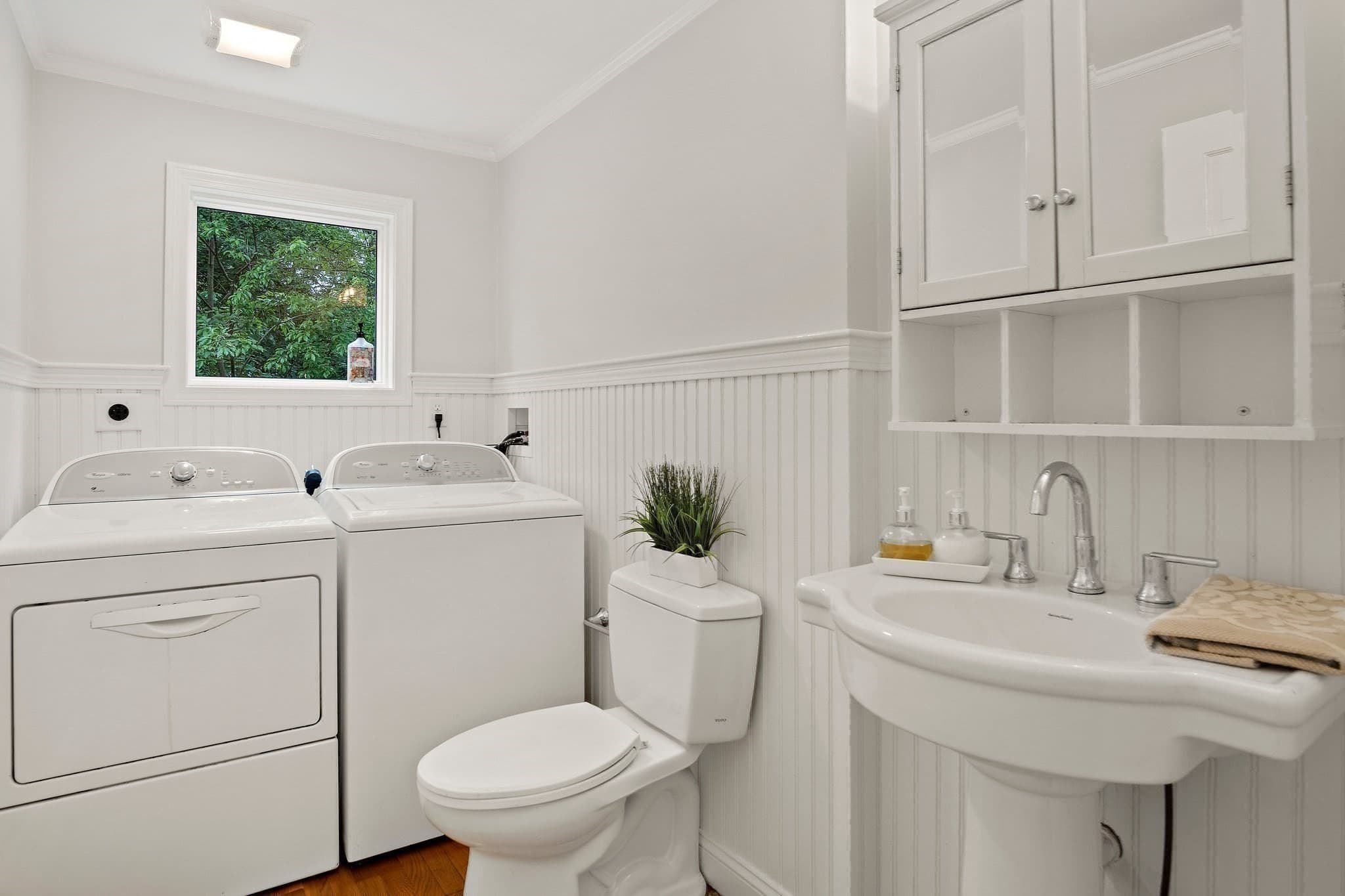 Single Family Residence at 25 Indian Hill Road, Woburn MA 01801, Woburn, photo 14 of 38
