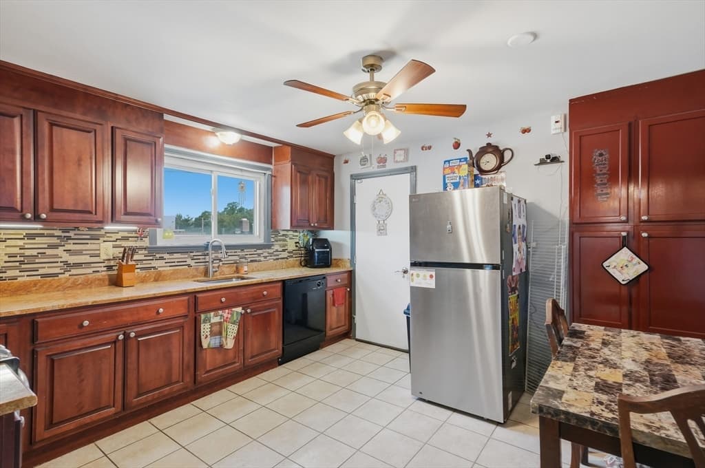 218 Calvary Street # 2, Waltham MA 02453 photo 6