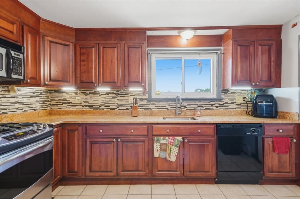 218 Calvary Street # 2, Waltham MA 02453 photo 5