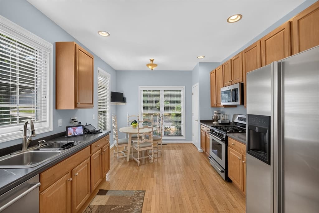 Single Family Residence at 28 Cross Wind, Plymouth MA 02360, Plymouth, photo 2 of 36