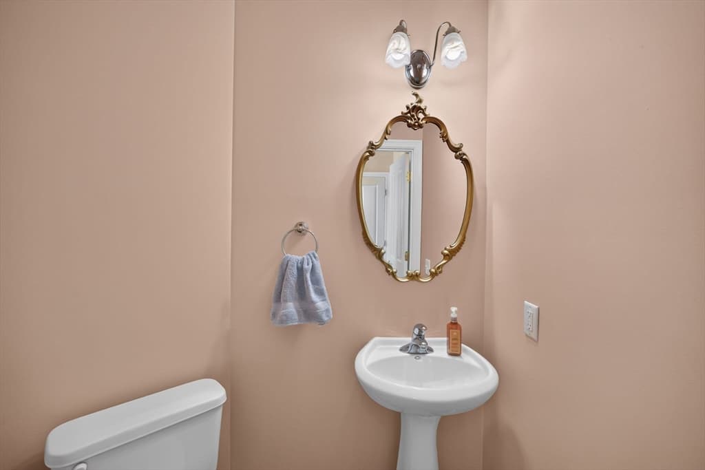 Single Family Residence at 28 Cross Wind, Plymouth MA 02360, Plymouth, photo 16 of 36