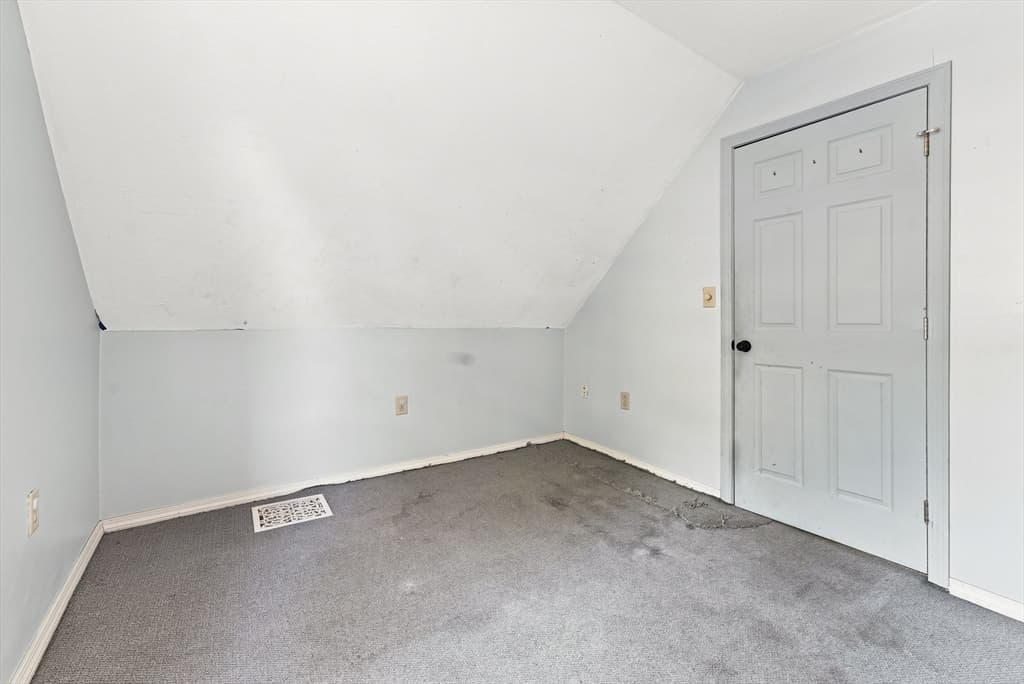 28 Tremont St, Athol MA 01331 photo 27