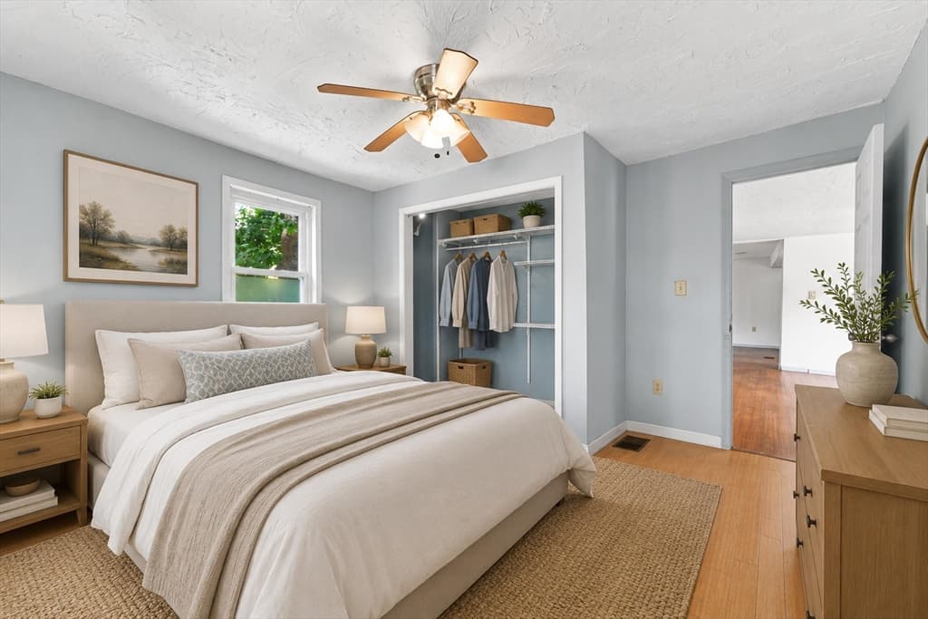 28 Tremont St, Athol MA 01331