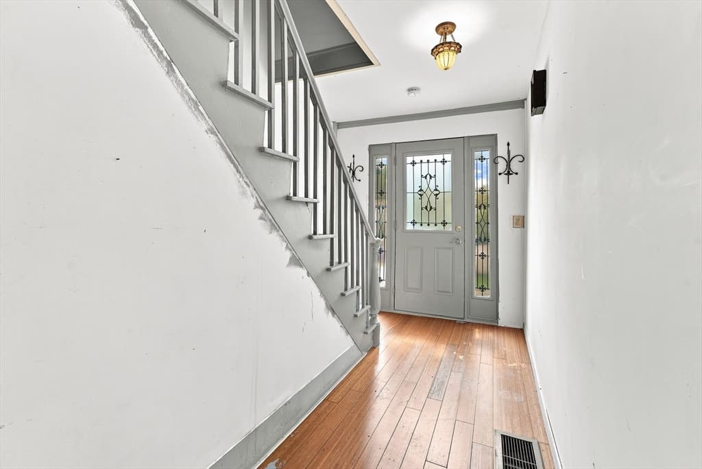 28 Tremont St, Athol MA 01331 photo 9