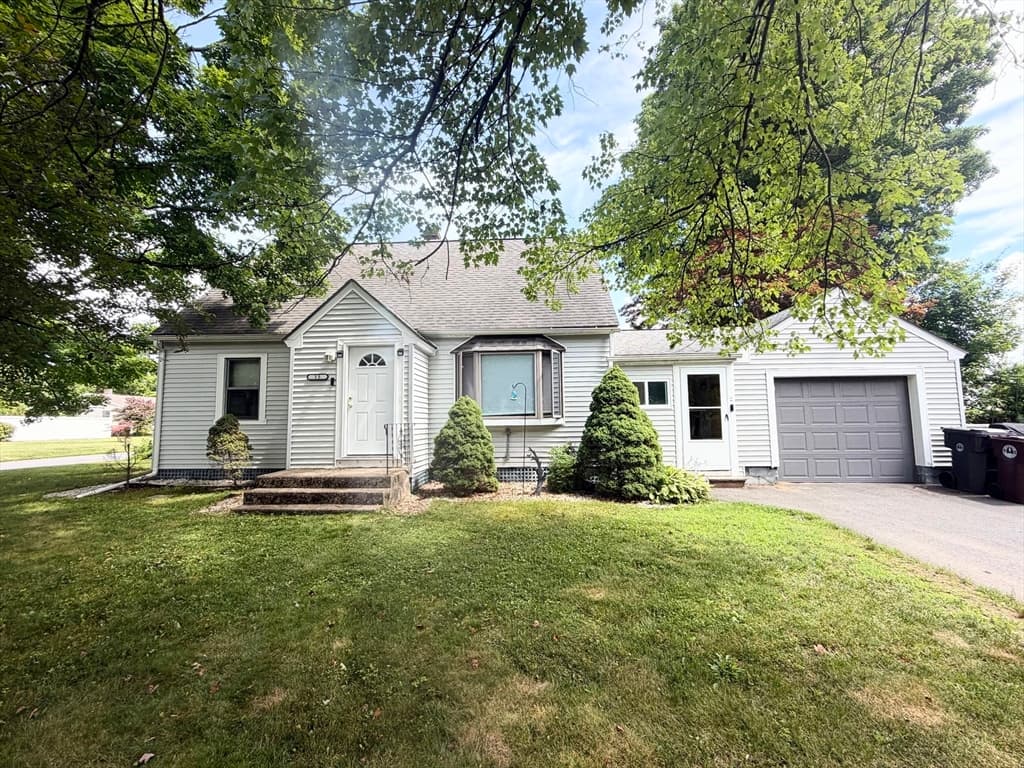 15 Kenwood Street, Westfield MA 01085