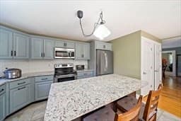 53 West St, Middleboro MA 02346 photo 7