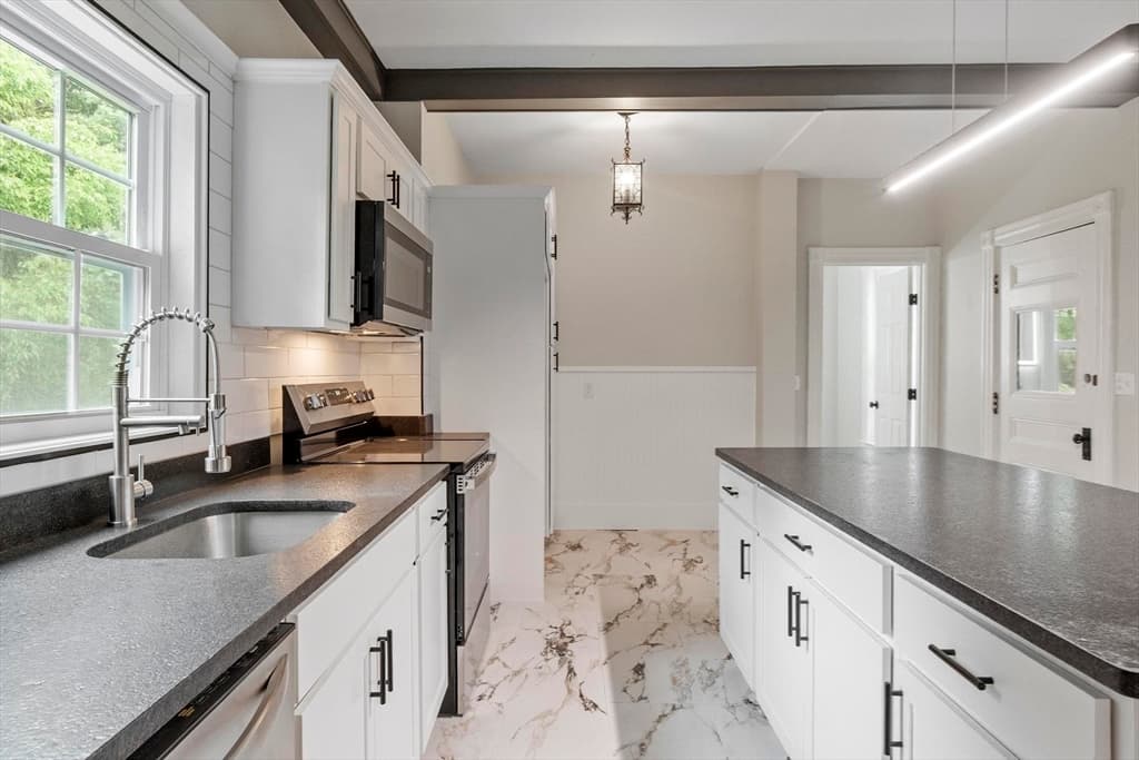 1347 Main Street, Leominster MA 01453 photo 17