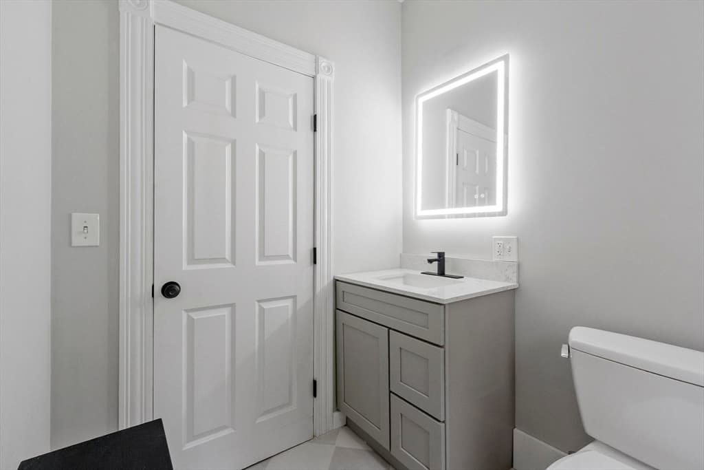 1347 Main Street, Leominster MA 01453 photo 38